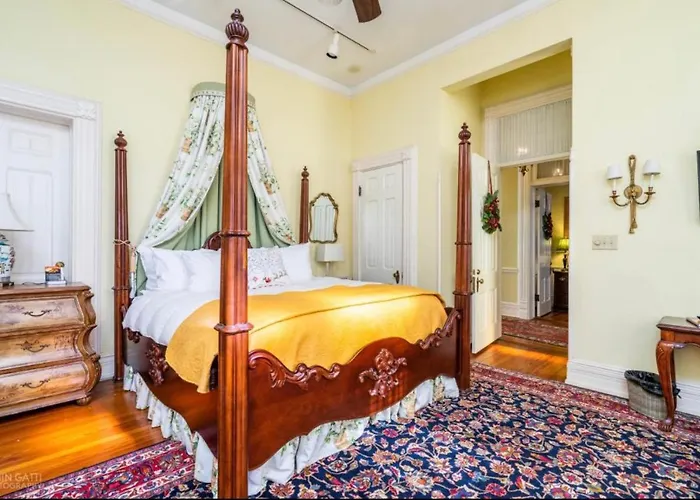 Burke Mansion