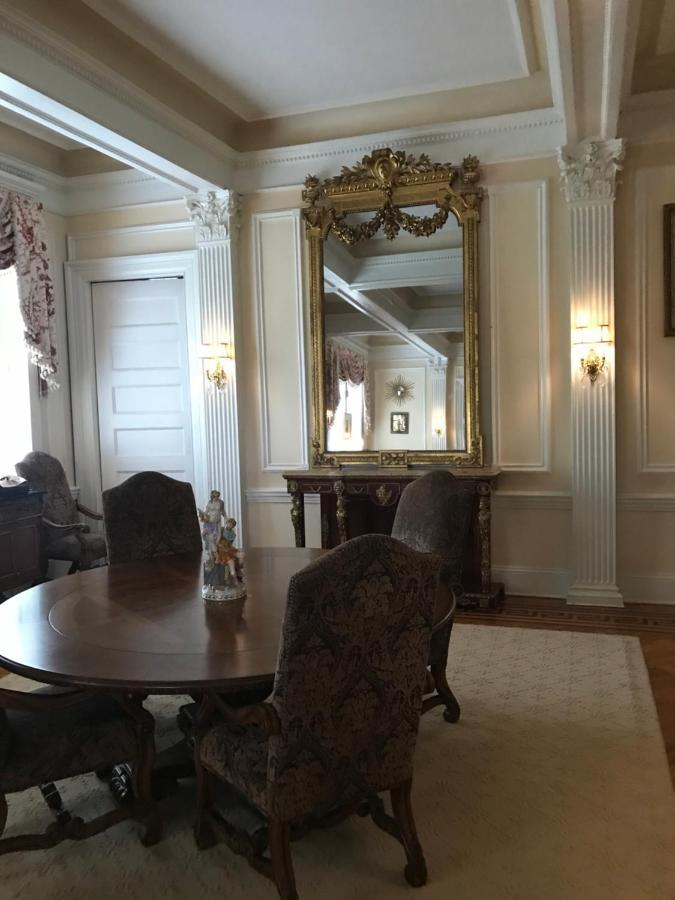 Bed and breakfast Burke Mansion