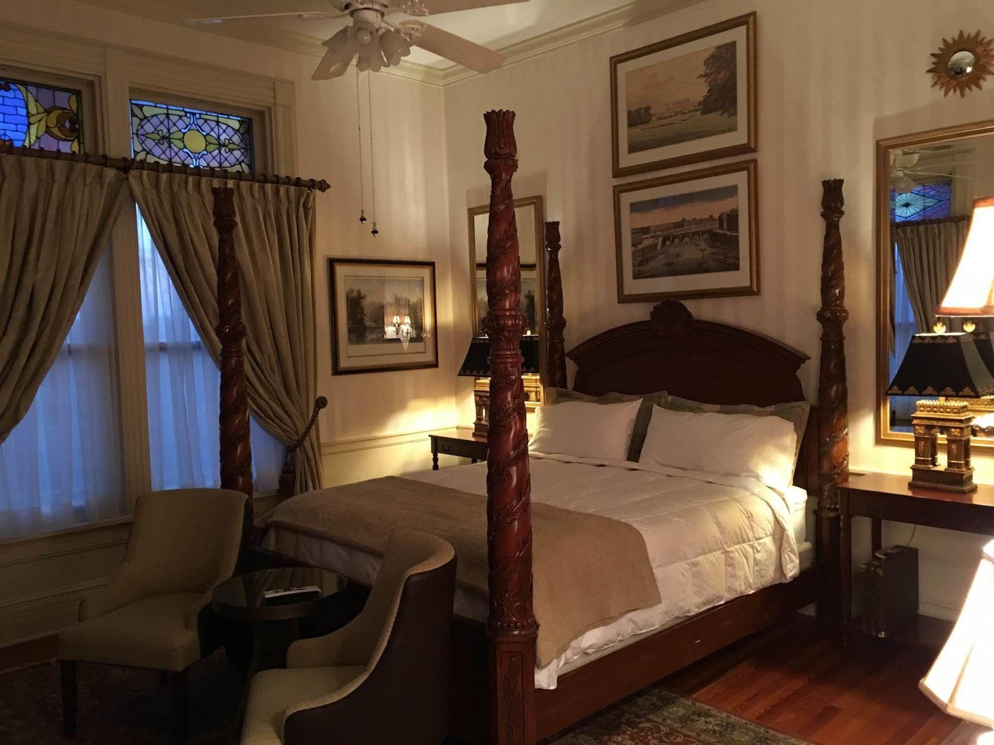 Burke Mansion 4* Macon